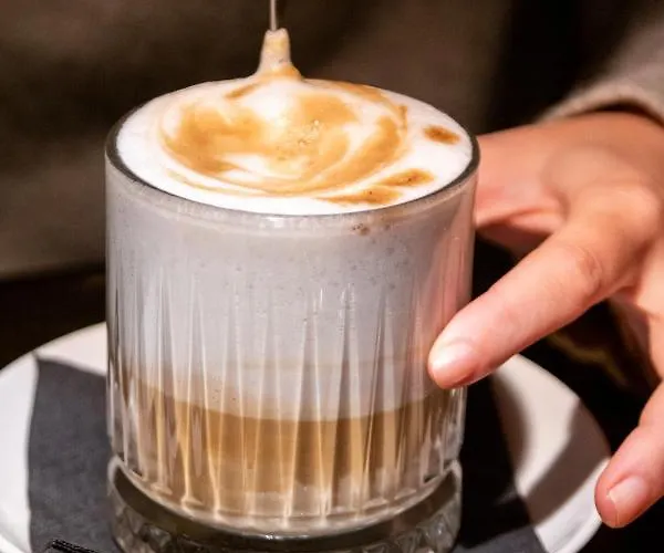 Lu. فندق تّشيرفييا