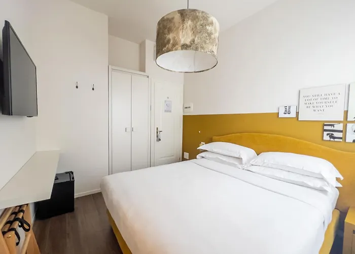 Lu Boutique Hotel *