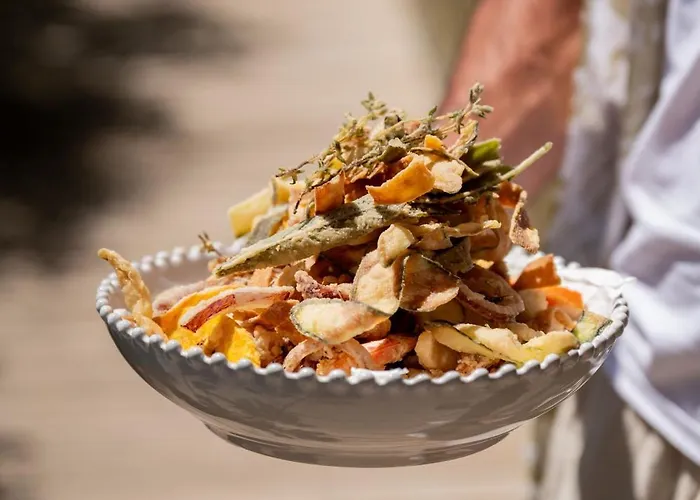 Lu. فندق تّشيرفييا